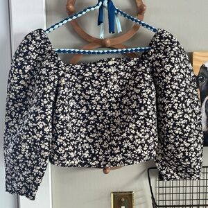 Levi’s Floral Crop Top